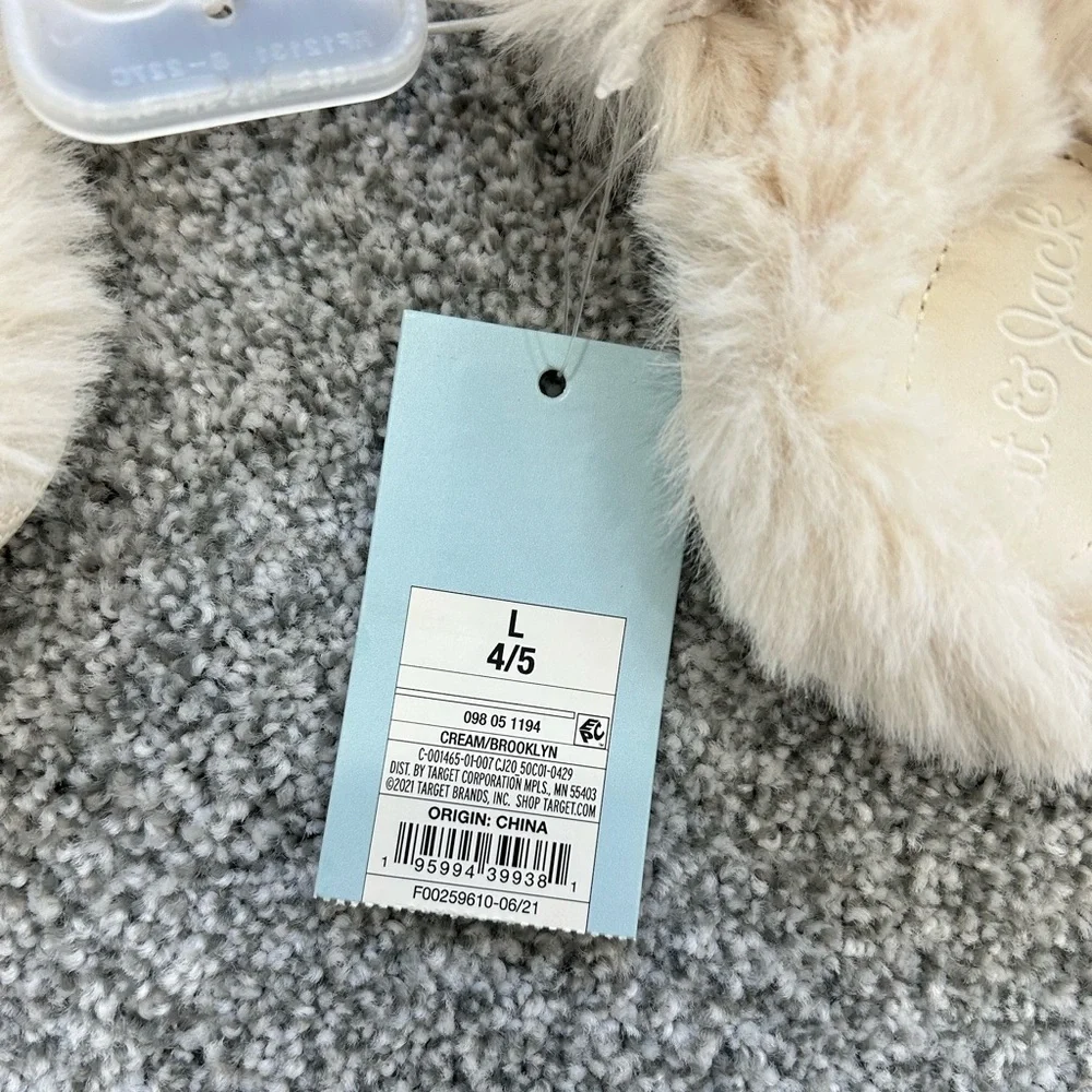 Cat & Jack Kids Slippers